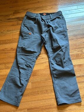 Brunt Marrin Men's Gray Cargo Work Pants with Utility Pockets worn once